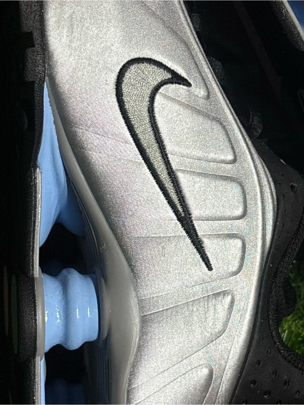 Nike unisex Shox Running Shoes — Silver/Black/Light Blue men’s 5.5, women’s 7.